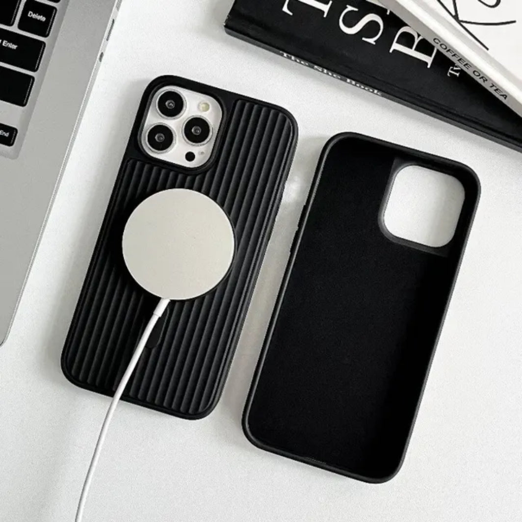 Rugged MagSafe Case with Textured Grip – Stylish Dual-Color Design Mobicases
